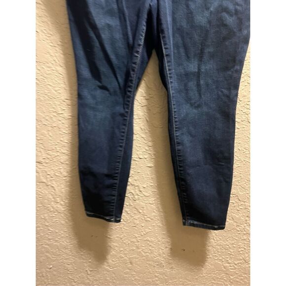 Torrid Midfit Super Skinny Super Soft Jeans Woman’s Size 16XS - Picture 2 of 10